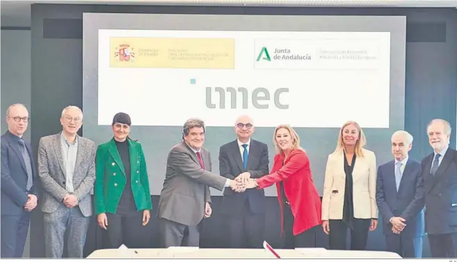  ?? M. H. ?? Gobierno, Junta de Andalucía e IMEC sellan el memorando de entendimie­nto para que el instituto se instale en Málaga.