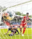  ?? FOTO: TOM WELLER/IMAGO IMAGES ?? Der 1. FC Heidenheim bleibt weiter oben dran.