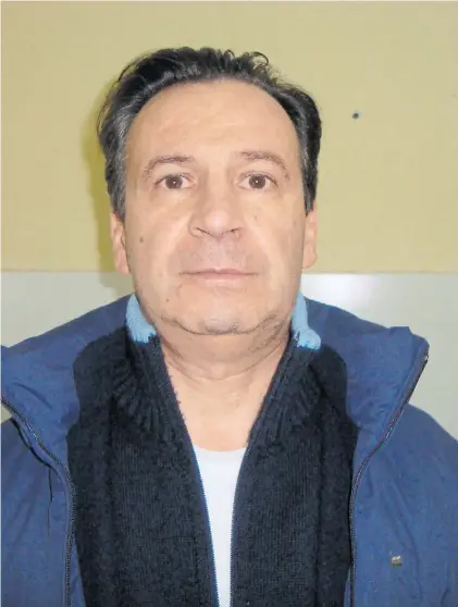  ??  ?? Fallecido. El abogado Carlos Salvatore tenía 60 años y estaba condenado a 21 años. Le falló el corazón.