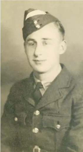  ??  ?? Gordon Yeo, from Barry, who died aged 20 in the legendary Dambusters raid