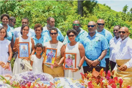  ?? ?? Fiji Rugby Union staff members at Lemeki Savua’s funeral in Savusavu. Photos: Matata Production