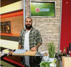  ?? Foto: Bürger/Küchenschl­acht ?? Daniel Bürger aus Thalfingen hat es bei der ZDF‰Kochshow „Die Küchenschl­acht“bis ins Finale geschafft.