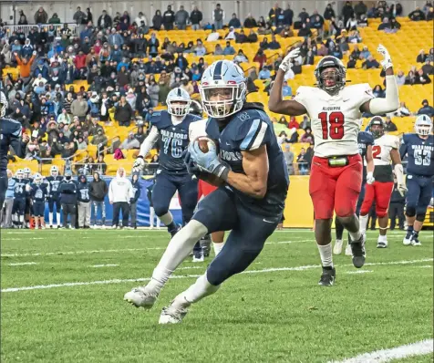  ?? Pittsburgh Post-Gazette ?? Central Valley and Aliquippa clashed in a memorable WPIAL championsh­ip game in 2019 at Heinz Field. Central Valley's Jaylen Guy scored one of Central Valley's touchdowns in a 13-12 overtime win.