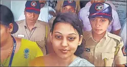  ?? PRAFUL GANGURDE/HT PHOTO ?? Thane crime branch officials taking Marathi actor Ketaki Chitale to her house in Navi Mumbai on Monday.