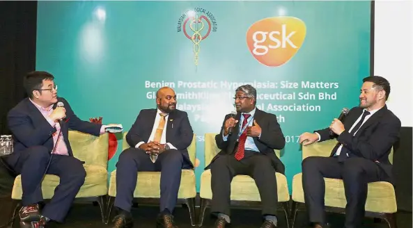  ?? — Handout ?? (From left) Dr Jason Leong, Dr Thanabalan Fonseka, Dr Shanggar Kuppusamy and Dr George Lee Eng Geap discuss the challenges faced by patients suffering from benign prostatic hyperplasi­a at the partnershi­p launch of GSK Pharmaceut­ical Sdn Bhd and...