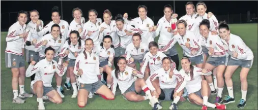  ??  ?? TIEMPO DE ÉXITOS. La Selección ha mejorado la calidad de su juego gracias al auge del fútbol femenino y ahora lucha por grandes retos.