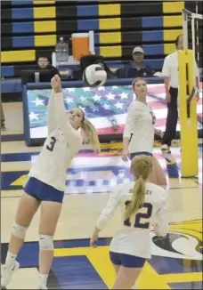  ?? PHOTO AARON BODUS ?? Brawley’s Paige Smelser (3) digs one out in the second set of the Wildcats’ win over the Calexico Bulldogs at home on Tuesday. The win improves Brawley’s record to 3-0 in IVL play.