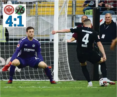  ??  ?? In seinem ersten Saisoneins­atz von Beginn an zeigte Frankfurts Ante Rebic eine starke Leistung und erzielte das 2:0.