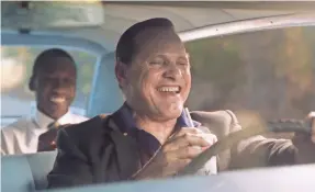  ?? UNIVERSAL PICTURES ?? Tony Lip (Viggo Mortensen, right) is driver, confidante and security for famous pianist Don Shirley (Mahershala Ali) in “Green Book.”