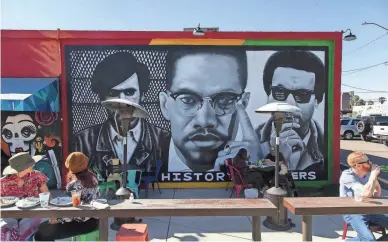  ?? MEG POTTER/THE REPUBLIC ?? A Black History Matters mural at Carly’s Bistro is pictured on Feb. 6.