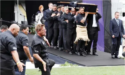  ??  ?? AUCKLAND: The casket of late New Zealand All Blacks rugby legend Jonah Lomu is carried after a memorial service at Eden Park in Auckland yesterday. Lomu’s career was cut short by a chronic kidney disease and he died unexpected­ly at his Auckland home on...