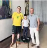  ?? TWITTER/@MAJORVITOR­HUGO ?? » CLICK. Bolsonaro recebeu Major Vítor Hugo, líder do governo na Câmara, e o pequeno João Vitor, filho do deputado.