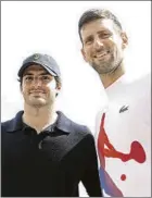  ?? FOTO: GETTY ?? Sainz, con Djokovic en Montecarlo