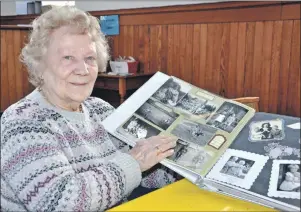  ?? 20_c17elderbe­rries01 ?? Rita Lawson with her special memory book.