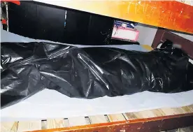  ?? SUMINISTRA­DA ?? El cadáver de Juan Gamarra Pérez estuvo más de 24 horas en la casa familiar.