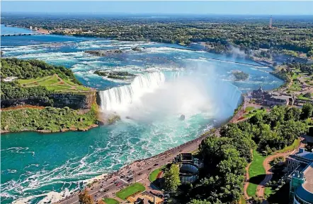  ?? 123RF ?? The view of the Horseshoe Fall, Niagara Falls, Ontario, Canada.