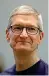  ??  ?? Apple Tim Cook, 57 anni, è amministra­tore delegato di Apple dall’agosto del 2011