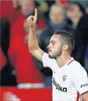  ??  ?? EN RACHA. Pablo Sarabia ya ha mejorado su récord goleador, estando todavía en octubre.