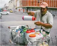  ?? ARCHIVO ?? Trabajador informal en el centro de B/quilla.