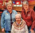  ??  ?? Patti (left), Mom and sister Debbie