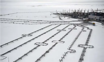  ?? Photograph: Alexander Nemenov/AFP/Getty Images ?? Incoming pipelines leading to the Bovanenkov­o gas field in Siberia. Russia intends to ramp up gas production to reach 1tn cubic meters a year by 2035.