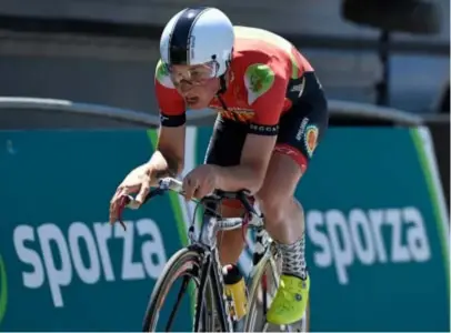  ?? FOTO GOYVAERTS ?? Kevin De Jonghe heeft pas recent de competitie hervat. “Maar in de twee koersen dat ik reed, heb ik twee keer moeten opgeven. Het vlotte van geen kanten.”