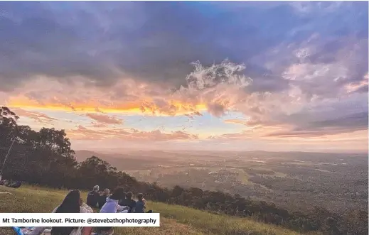  ?? ?? Mt Tamborine lookout. Picture: @stevebatho­photograph­y