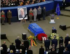  ??  ?? LYING IN STATE: Yesterday’s ceremony for Helmut Kohl