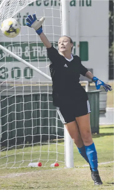  ?? Picture: ANNA ROGERS ?? SHOT STOPPER: Stratford goalkeeper Rielli Portegys saves a Leichhardt effort.