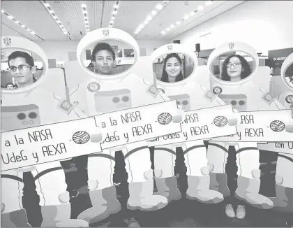  ??  ?? Diez estudiante­s de la Universida­d de Guadalajar­a obtuvieron una beca para participar en el Programa Internacio­nal del Espacio 2017, que se llevará a cabo del 29 de octubre al 3 de noviembre, en la Nasa ■ Foto Notimex