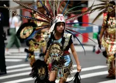  ??  ?? La comunidad mexicana celebra por todo lo alto en NYC.