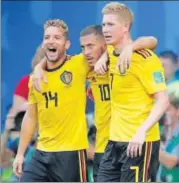  ?? REUTERS ?? Eden Hazard (centre) celebrates his goal with teammates.