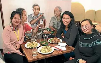  ??  ?? Li Ling Ho (centre) founded Ni Hao Children’s Community, as a way to provide a supportive place where children could learn Mandarin as a conversati­onal language in a fun and engaging way.