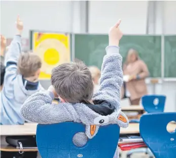  ?? FOTO: DPA ?? Die Schüler sind zum Schuljahre­sanfang da. Oft sind jedoch die Rektorenpo­sten nicht besetzt.