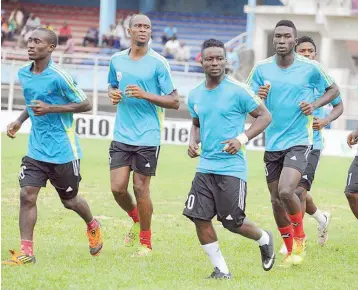  ?? PHOTO: FEMI ADEBESIN- KUTI ?? Enugu Rangers players warming up before a match.