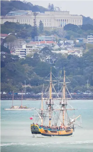  ?? Photo / Jason Oxenham ?? The replica HMB Endeavour sailed into Auckland yesterday with Tuia 250 flotilla.