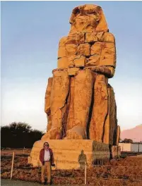  ?? Courtesy of Deborah Velders ?? Art historian and lecturer David Brauer is shown during a visit to Egypt in 2006.