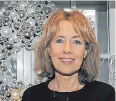  ?? FOTO: URSULA DÜREN/DPA ?? Die Schriftste­llerin Charlotte Link hat ihre Krimireihe mit „Ohne Schuld“fortgesetz­t.