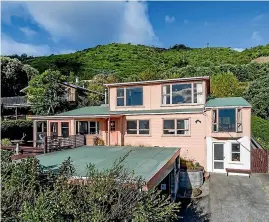  ??  ?? 43 Kotare St sold for $539,000.