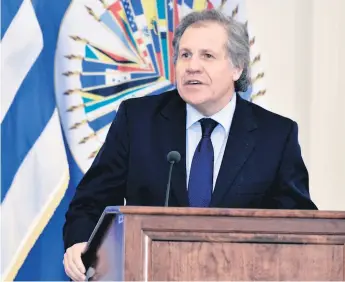  ??  ?? URUGUAYO. Luis Almagro señala que trabajará con el gobierno de Juan Orlando Hernández.