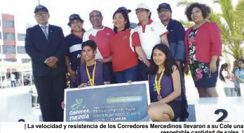  ??  ?? | La velocidad y resistenci­a de los Corredores Mercedinos llevaron a su Cole una respetable cantidad de soles. |