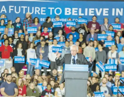  ??  ?? Sanders aún necesita ganar más del 67% de los delegados restantes en las primarias y las asambleas partidista­s, así como los superdeleg­ados que aún no se han comprometi­do, para asegurar la nominación.