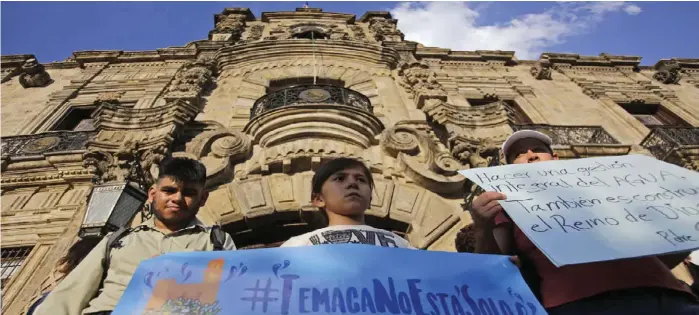  ?? FERNANDO CARRANZA ?? Por años, habitantes de pueblos que serían inundados se han manifestad­o en contra del proyecto.