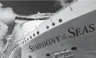  ?? Richard Tribou / Orlando Sentinel ?? Royal Caribbean’s Symphony of the Seas reported one of the highest number of cases last weekend, with 48. With 6,000 passengers on board, the number of infected was less than 1 percent.