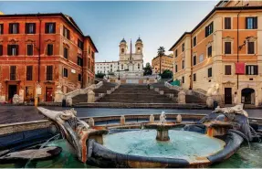  ??  ?? ROMAN HOLIDAY: The Spanish Steps offer world famous scenery