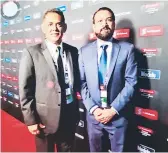  ??  ?? DIRECTIVOS. Rolin Peña y Joaquín Núñez representa­ron a Marathón en el sorteo.