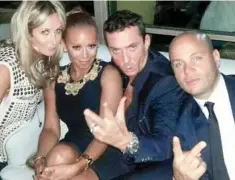  ??  ?? Socialisin­g: With Lady Victoria Hervey and Bruno Tonioli