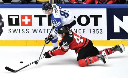  ?? FOTO: AFP / LEHTIKUVA / JOE KLAMAR ?? Eeli Tolvanen nätade i VM-debuten