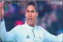  ??  ?? GESTO. El enfado de Varane.