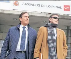  ??  ?? ACUSADO. El doctor Eufemiano Fuentes, a su salida de los juzgados.